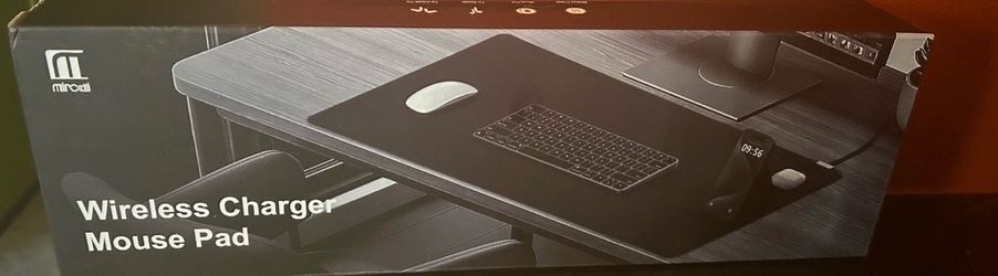 New XL wireless charger mousepad, gaming pad. Charges AirPods and AirPods Pro