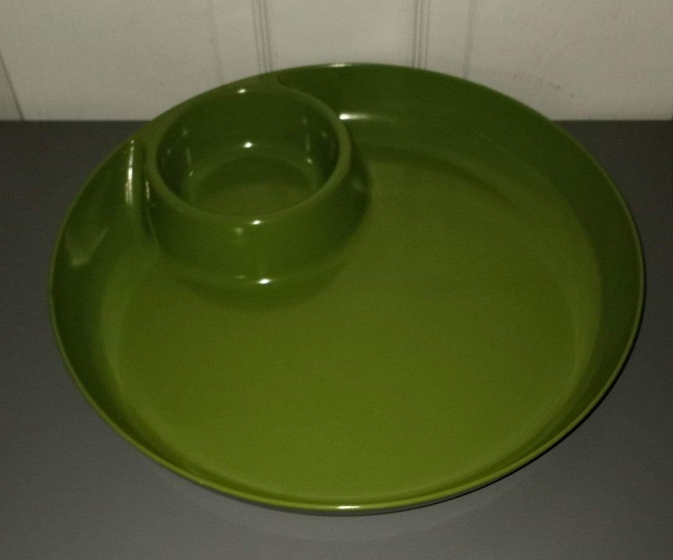 green chip and dip serving dish PRICE IS FIRM