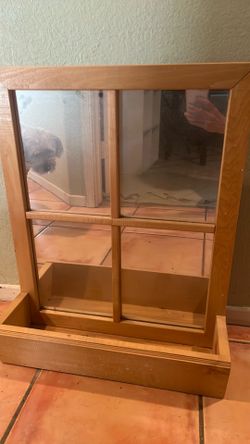 Mirrored planter frame