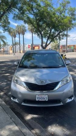 2014 Toyota Sienna