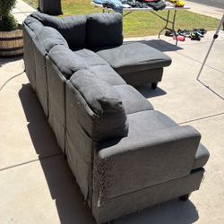 Gray Sectional Couch – Free