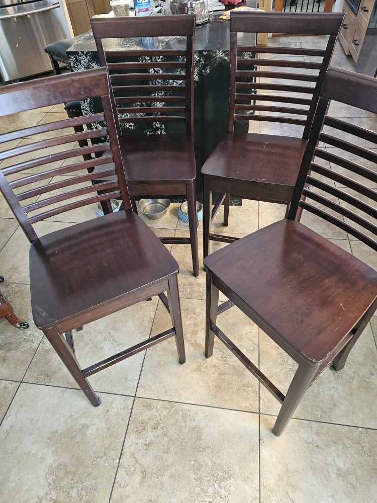 4 wood barstool pub chairs. Pu In West Murrieta