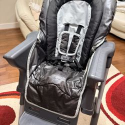 Graco DuoDiner DLX Highchair w/ Large Meal Tray