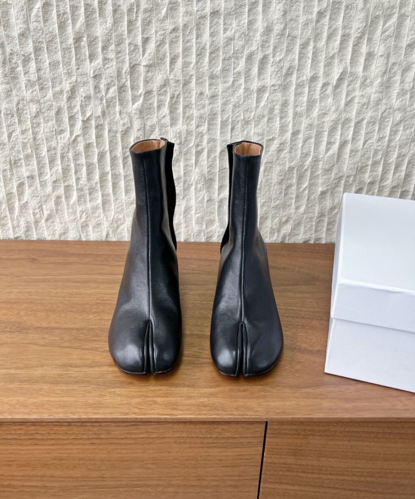 Maison Margiela Tabi Boots β Premium Quality