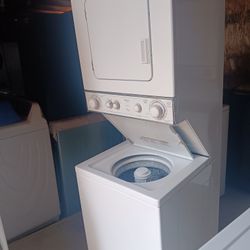 Lavadora y Secadora de gas marca Whirlpool 