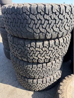 265/65r17 BFGOODRICH en perfectas condiciones de Vida las 4
