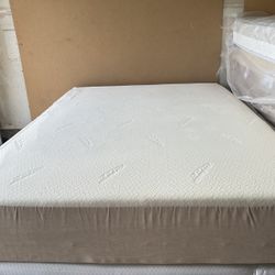 Queen Size Mattress (Colchon Queen Size)