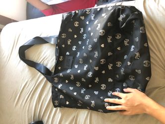big pink victoria’s secret tote