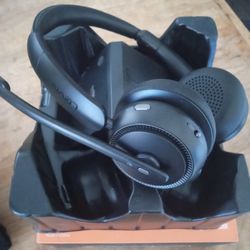 BLUETOOTH HEADSET NOISE CANCELING PC CONNECTION SETTING AUDIO MIC & SPEAKER GAMES AND OTHER DEVINCES