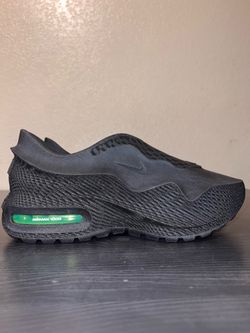 Nike Air Max 1000 Size 10