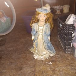 Porcelain Doll Ashley Belle 14 To 15 Inches