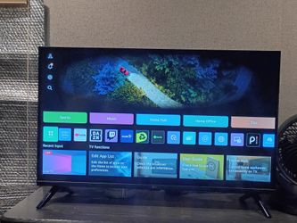 FOR SALE: LG SMART 32 inch TV β GREAT CONDITION