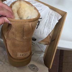 Ugg Classic Mini 2 