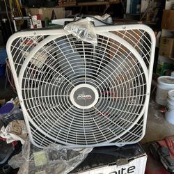 Lasco Power Plus 20” Box Fan
