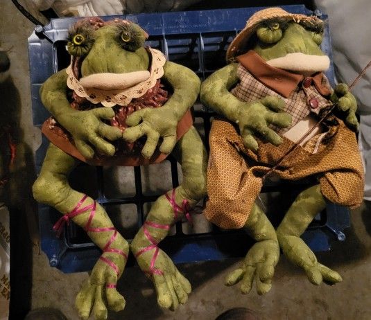 2 Stuffed Frogs