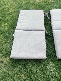 Outdoors cushions threshold