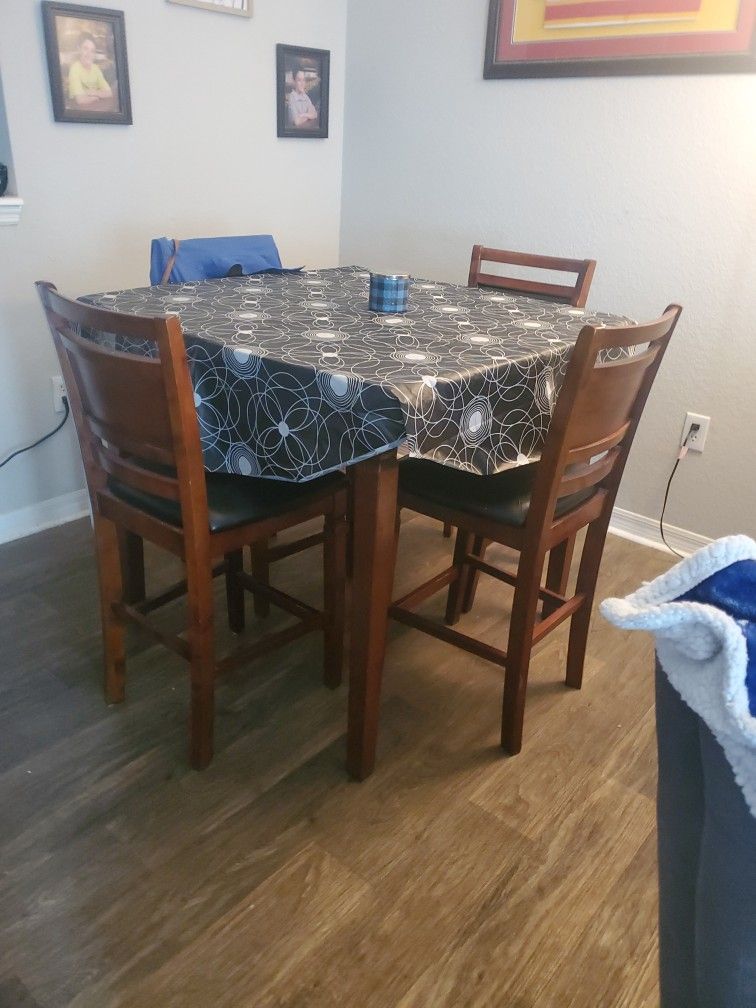 High Top Table With 4 Chairs