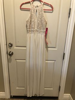 Morgan&Co Lace formal Evening Dress Gown