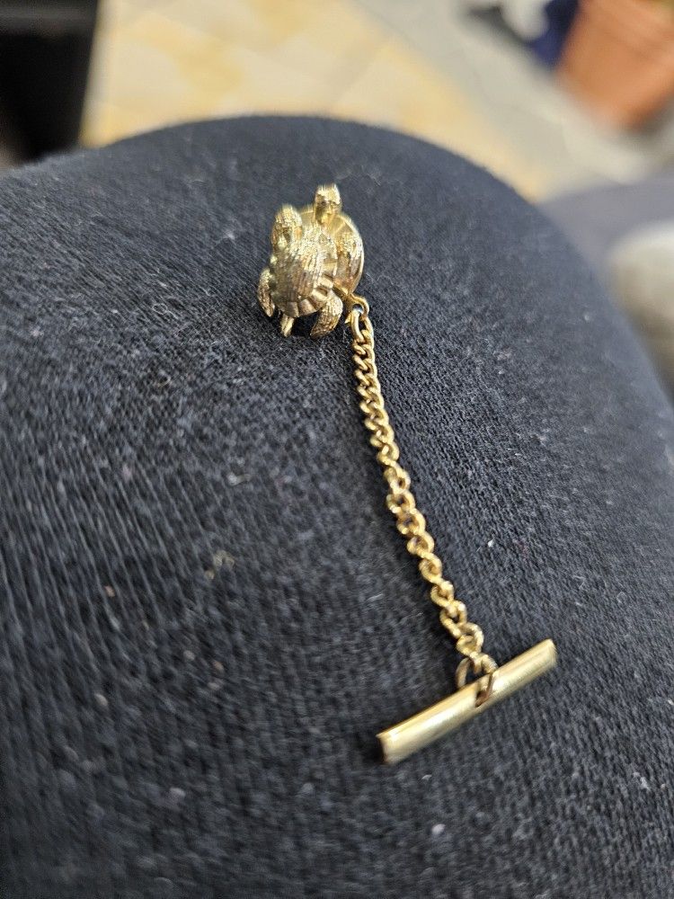 Gold Plated Turtle Pin