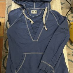 Women’s Converse Sweatshirt