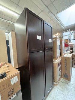 Kitchen pantry 18 x 84