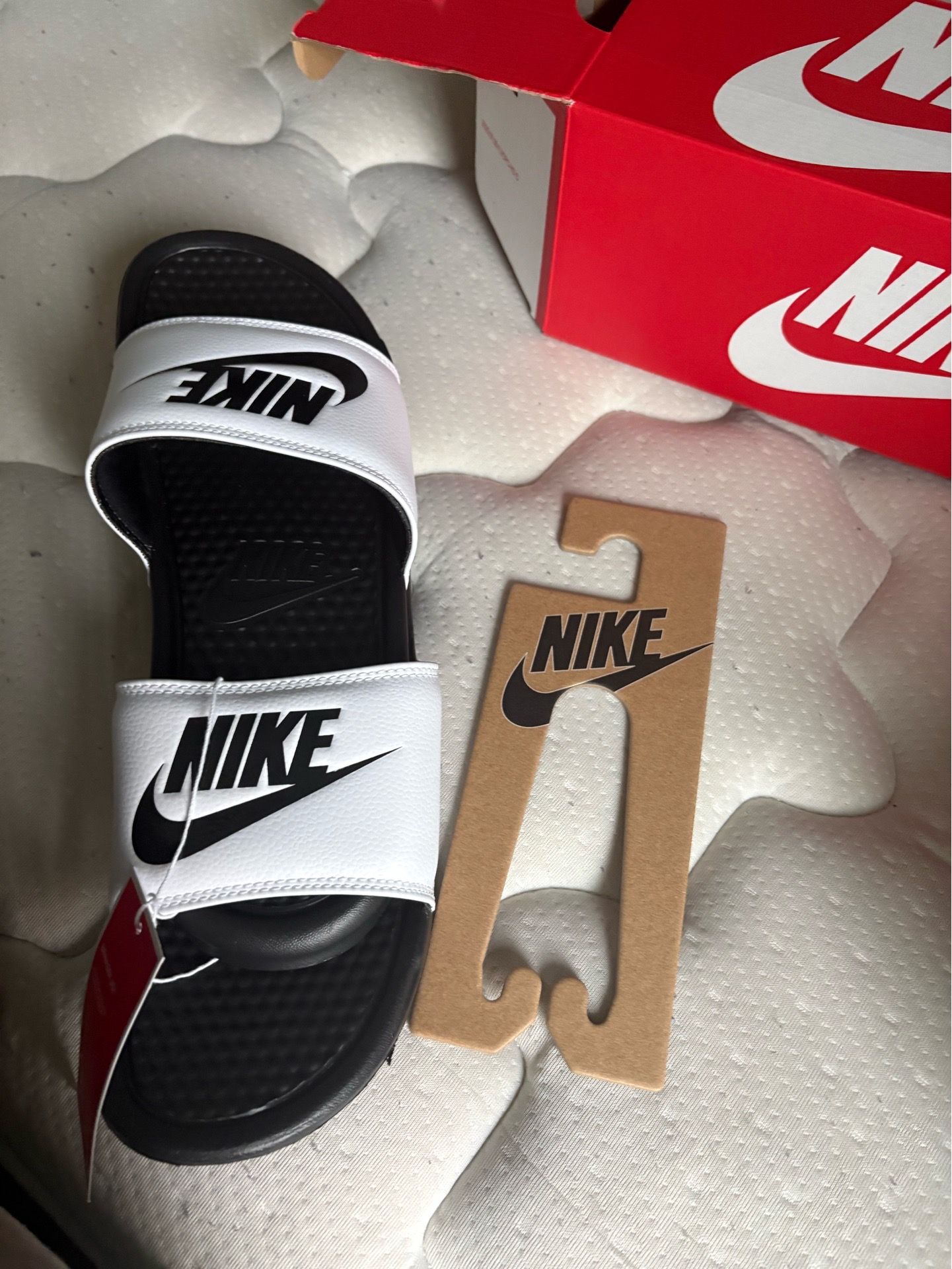 Nike jdi white and black