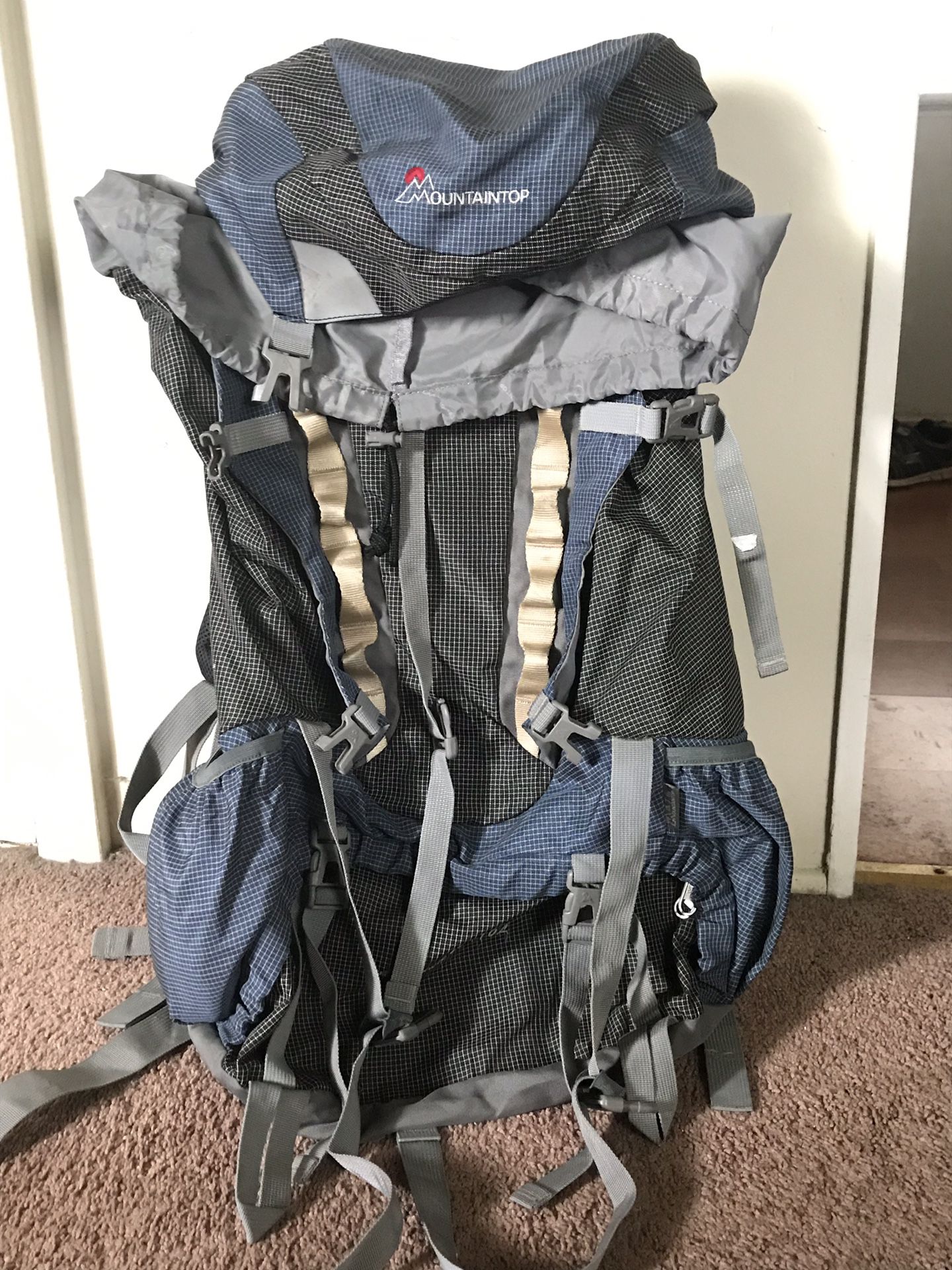 Moutaintop Backpacking Backpack
