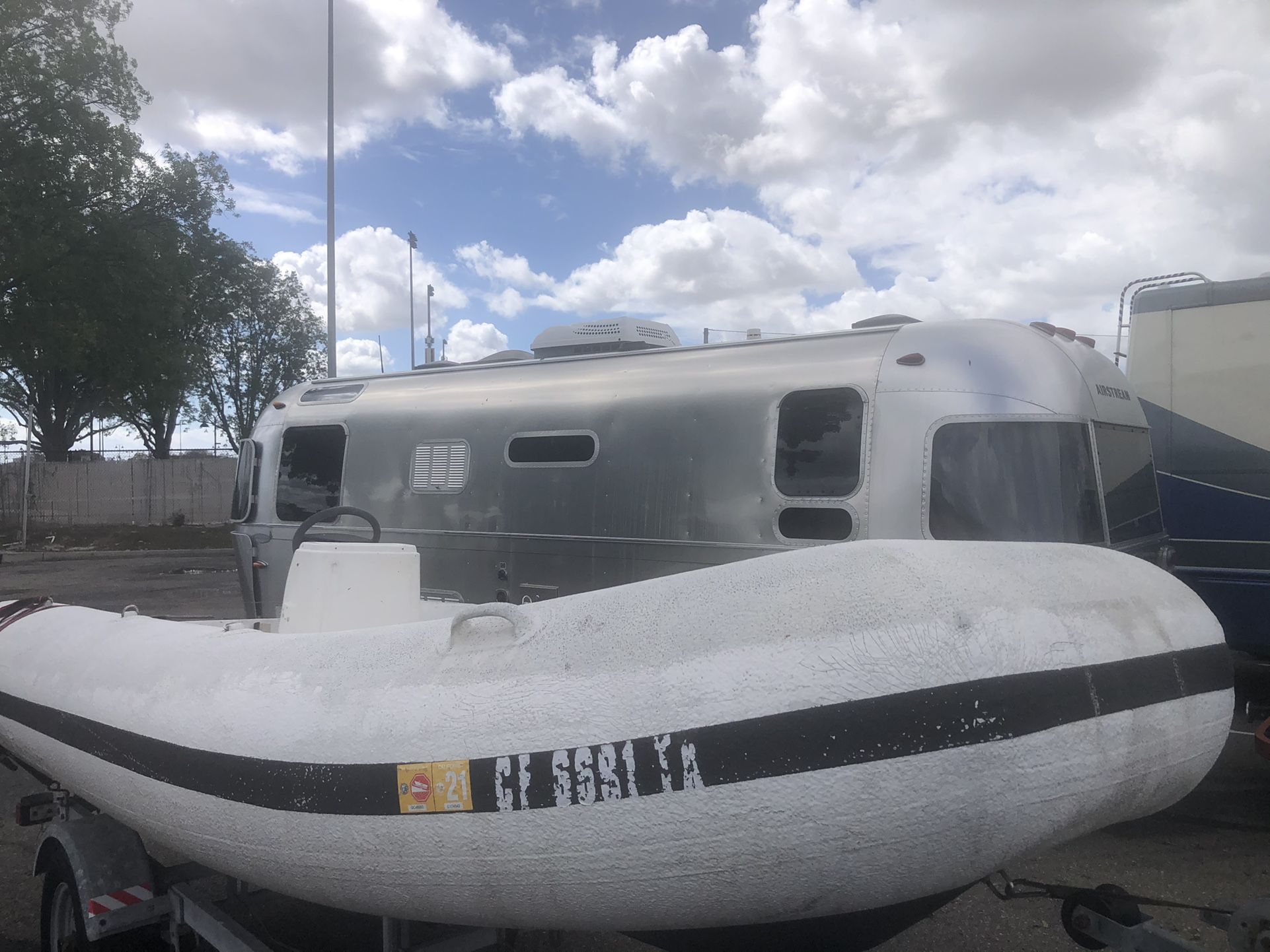 15’ Nautica RIB CENTER CONSOLE INFLATABLE BOAT