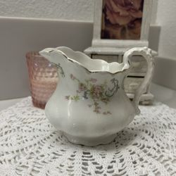 Vinton Johnson brothers England pitcher