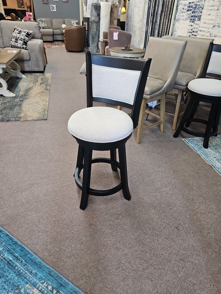 Swivel Counter Height Stool