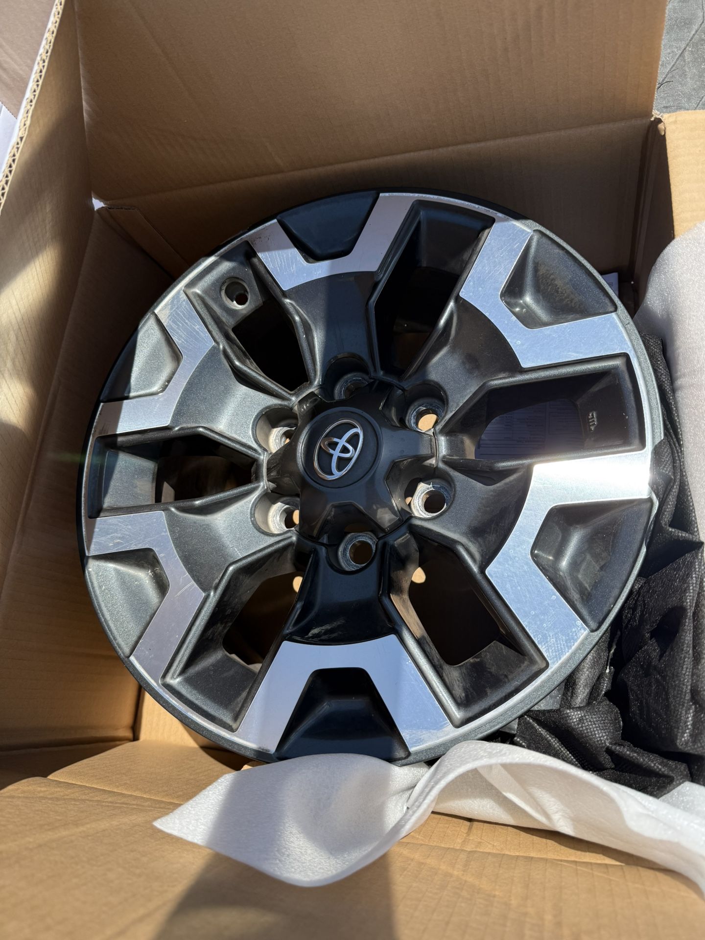 TOYOTA TACOMA SET 4 WHEELS