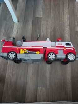 Paw patrol ultimate rescue fire truck