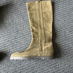 Johnson & Murphy Olive Suede Boots!