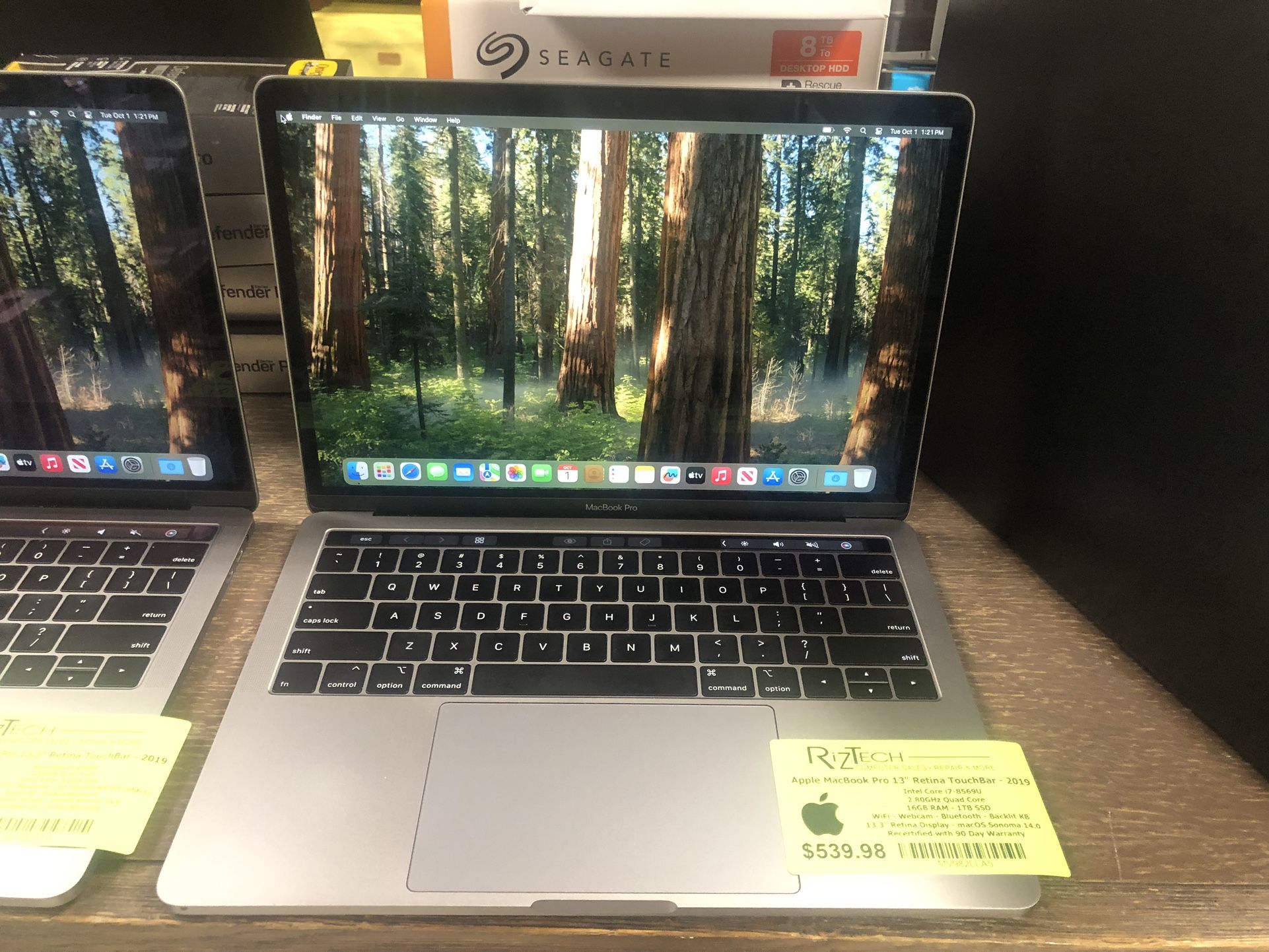Apple MacBook Pro 13" Retina TouchBar - 2019