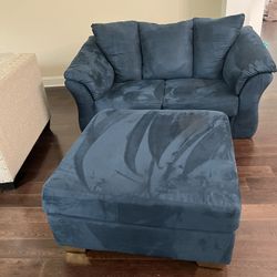 Ashley Homestore Darcy Loveseat and ottoman $225