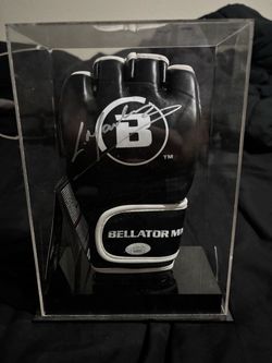 Signed Lyoto Machida Glove