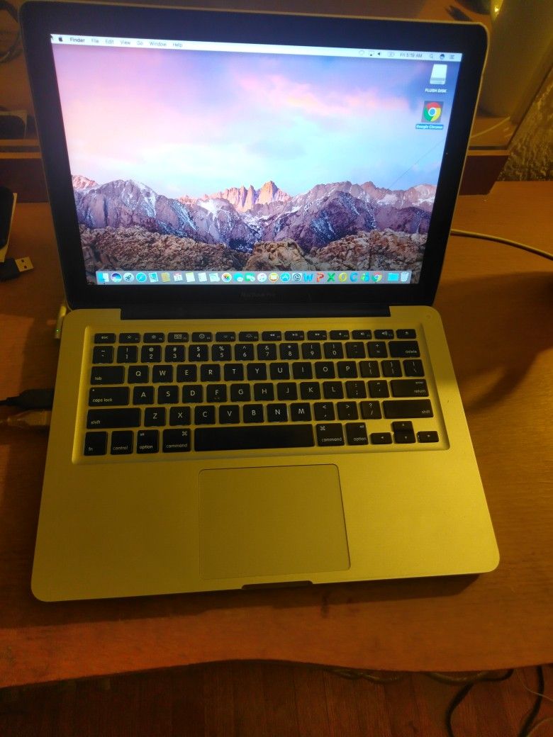 MacBook Pro A1286 Core 2 Duo 4gb 2009 4gb 160gb Mac Os El CAPITAN And Office
