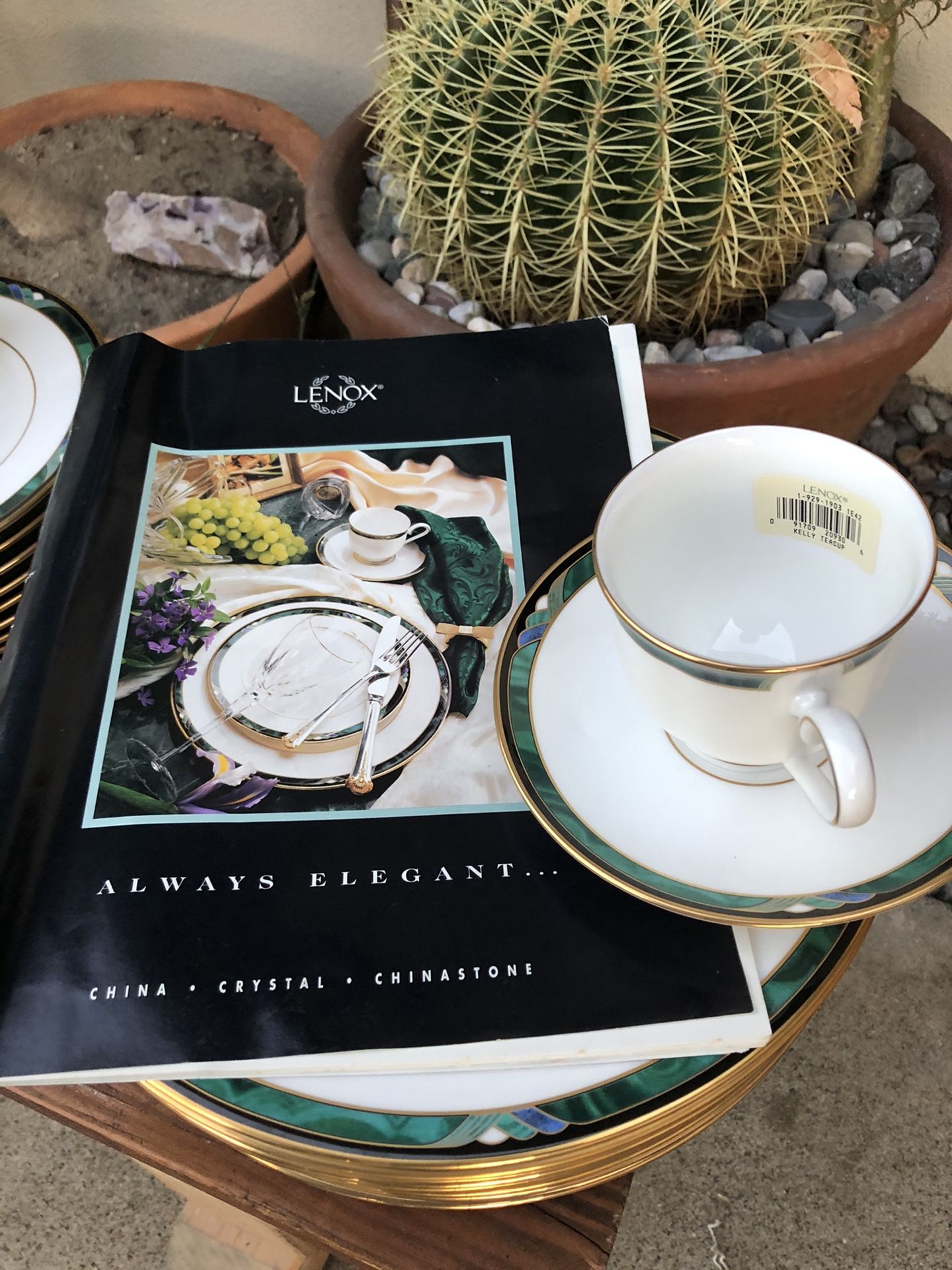 50-pc LENOX KELLY DINNERWARE Beautiful bone china Lennox