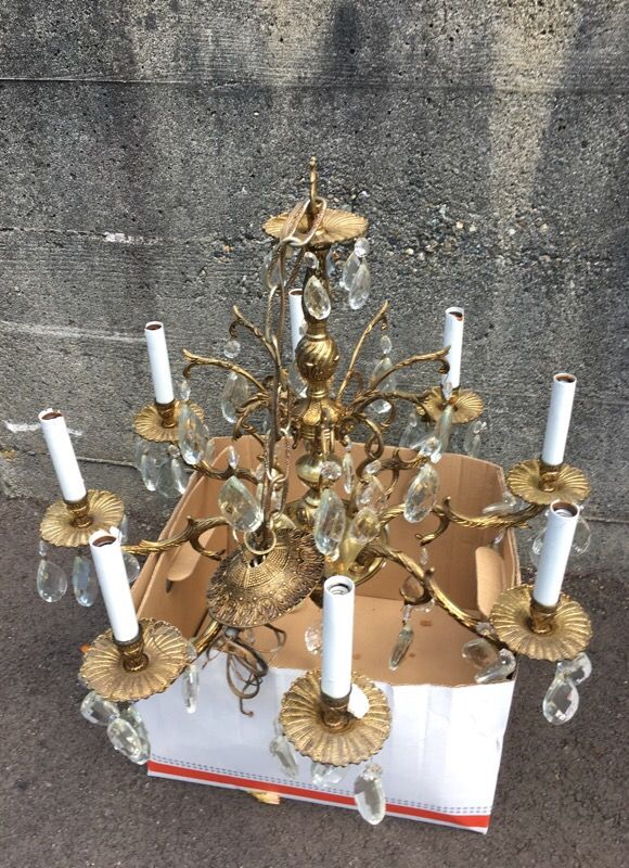 Vintage Chandelier for Sale in Seattle, WA - OfferUp