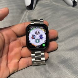 Apple Watch Series 8
