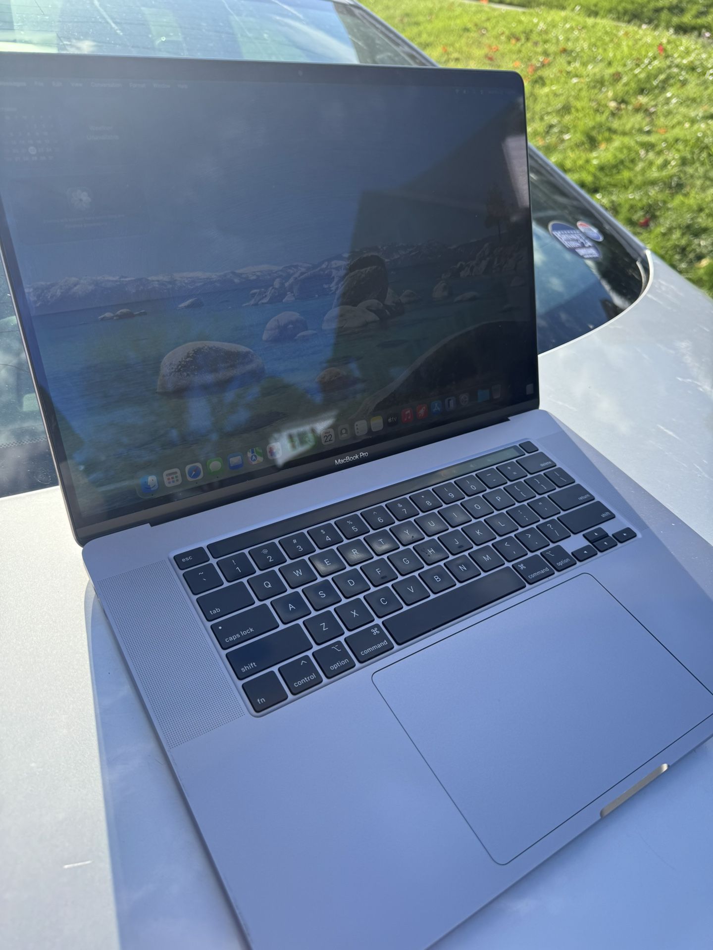 Apple MacBook Pro 2019 16" i9 16gb 1 tb