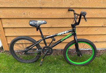 Diamondback Grind 20-inch freestyle BMX bike - working great- used condition -perfect for the summer