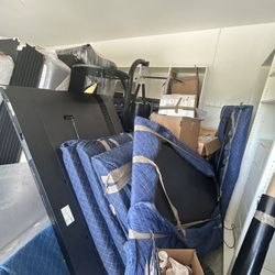 LOTS OF TV’S FOR SALE 