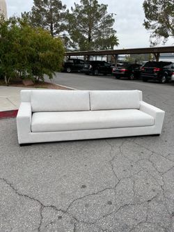 ✨ Restoration Hardware MODENA Track Arm 9’ Bench-Cushion Sofa ✨ ($10 delivery )
