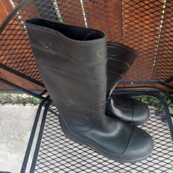 Water Black Boots