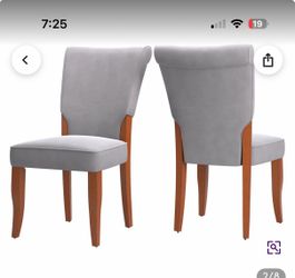 2 like new chairs no scratch