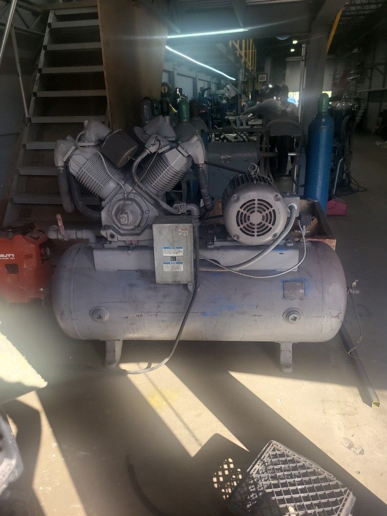 Air compressor