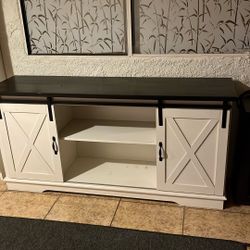 Modern Farmhouse Buffet/TV Stan