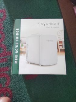 The Savannah Mini AC/DC Fridge