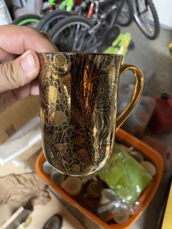 mugs and tea sets